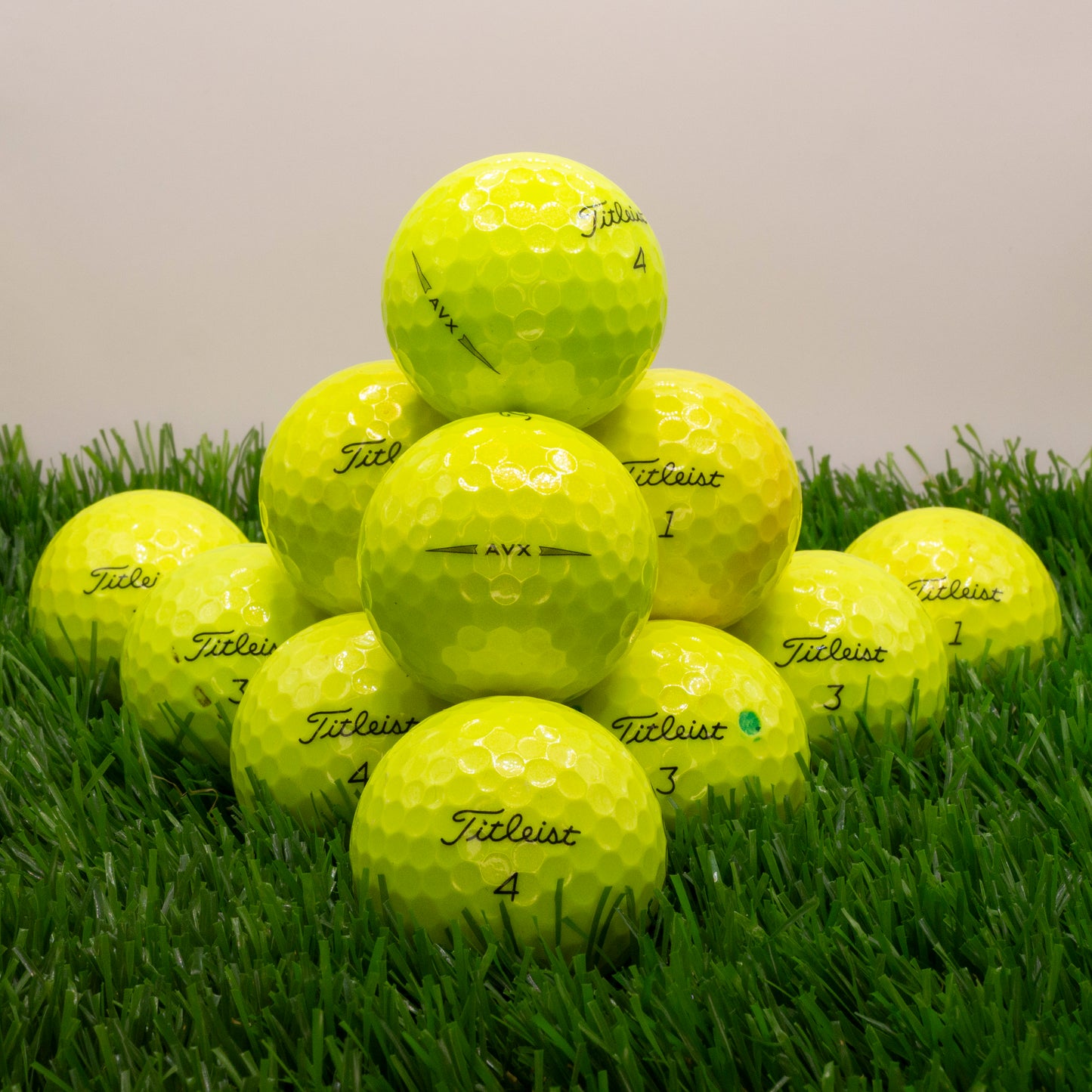 Titleist AVX Fluro