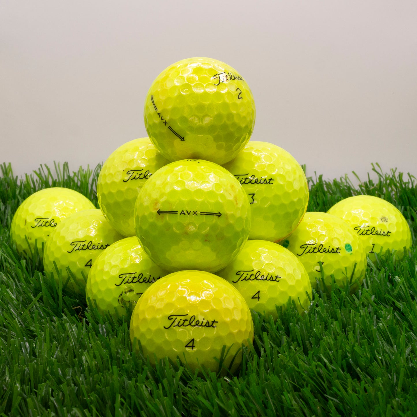 Titleist AVX Fluro