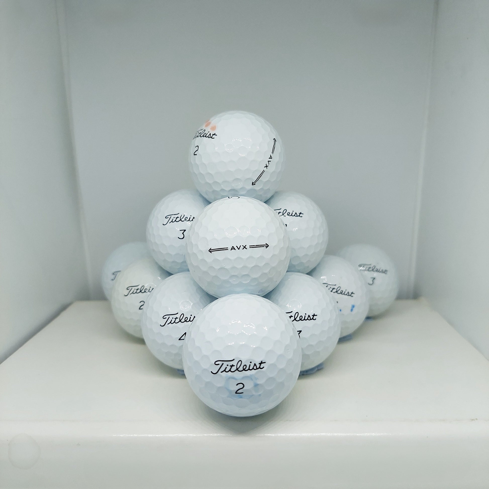 Titleist AVX White 12 A Grade Balls Grade