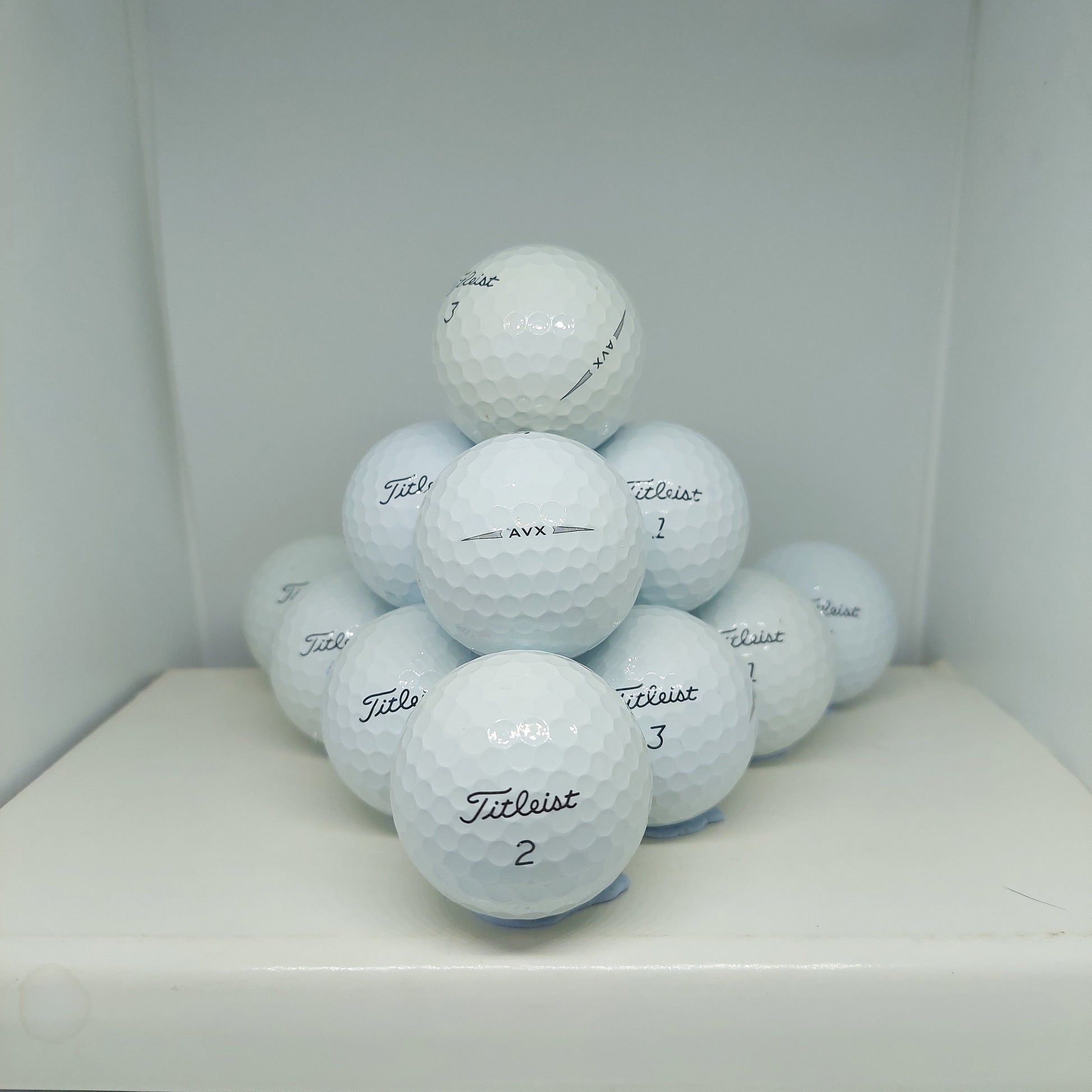 Titleist AVX White 12 A Grade Balls Grade