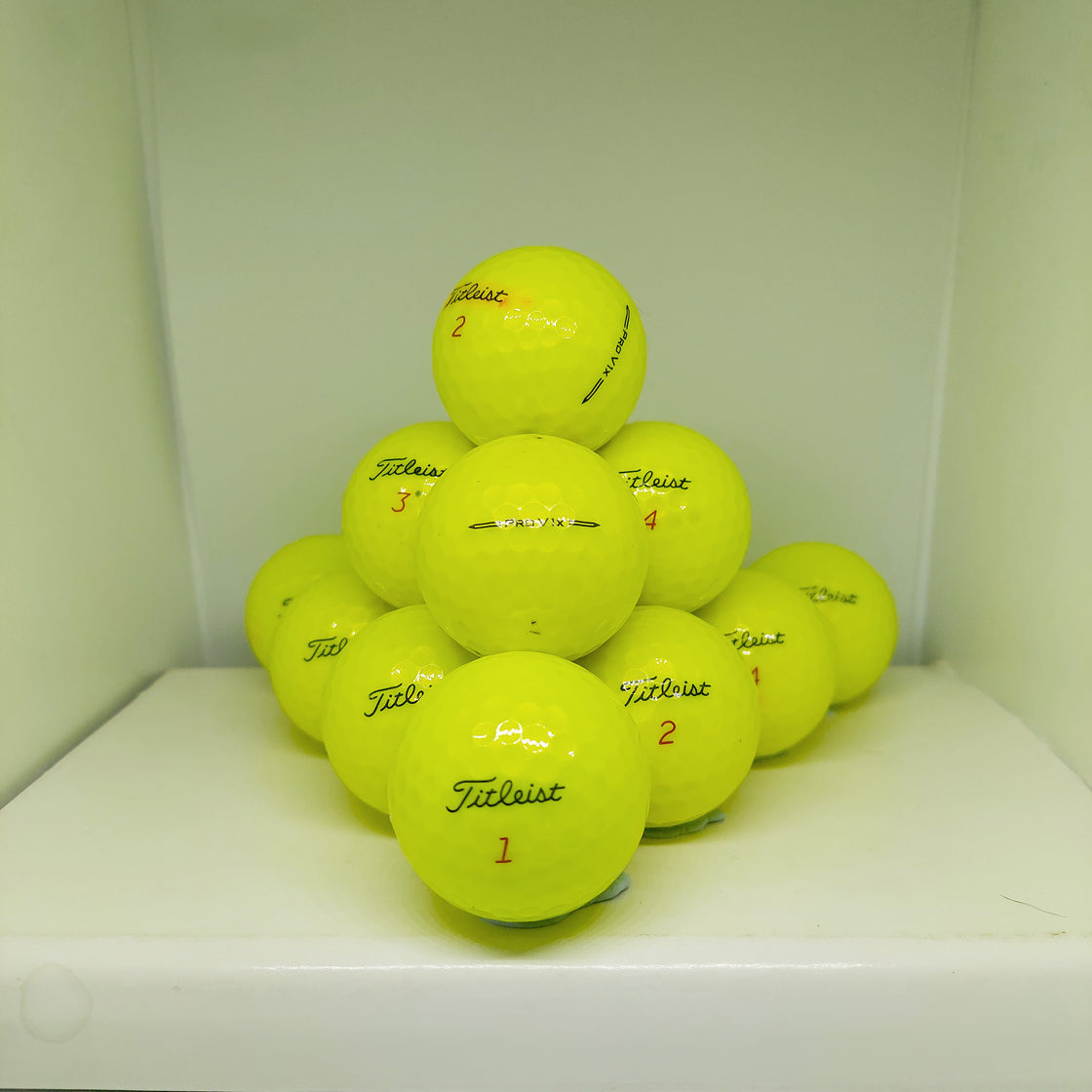 Titleist PV1X Fluro 12 A Grade Balls Grade