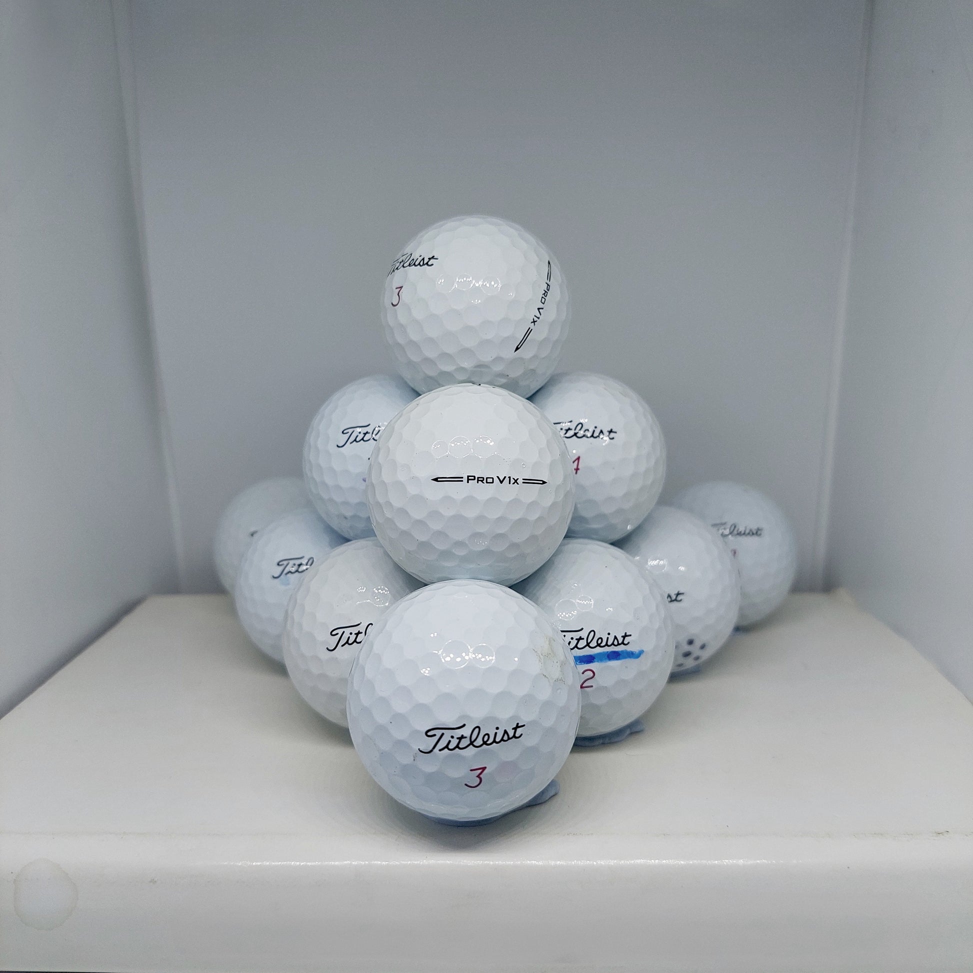 Titleist PV1X White 12 A Grade Balls Grade