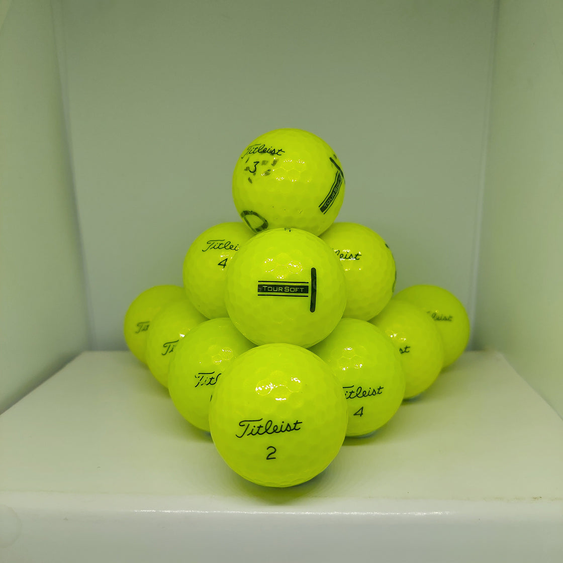 Titleist Tour Soft Fluro 12 A Grade Balls Grade