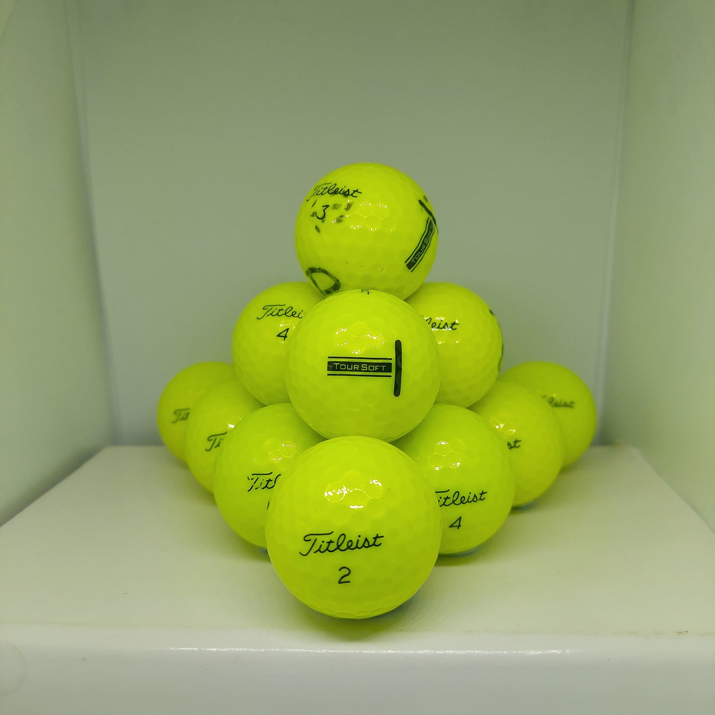 Titleist Tour Soft Fluro 12 A Grade Balls Grade